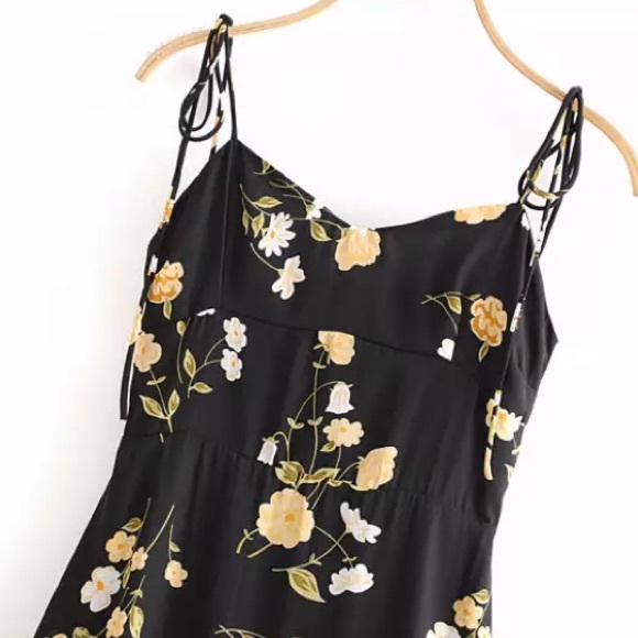 SOLD OUT - Picture 3 of 7